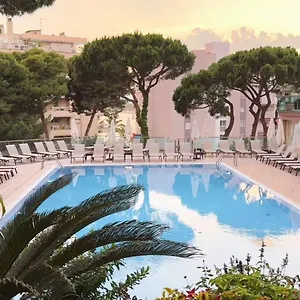 4* Hotel Vegas